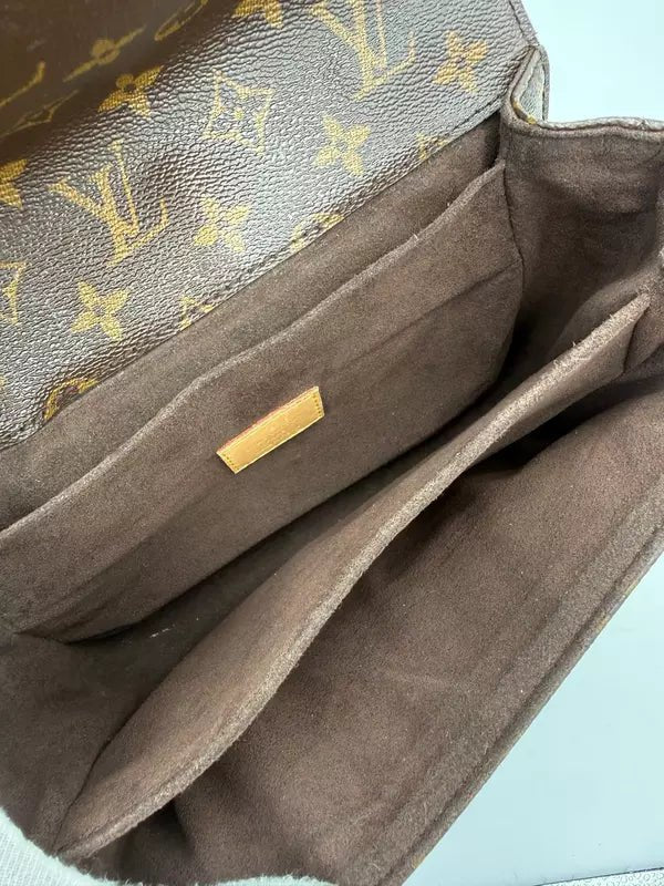 Louis Vuitton Metis Monogram Handbag - Hamxi