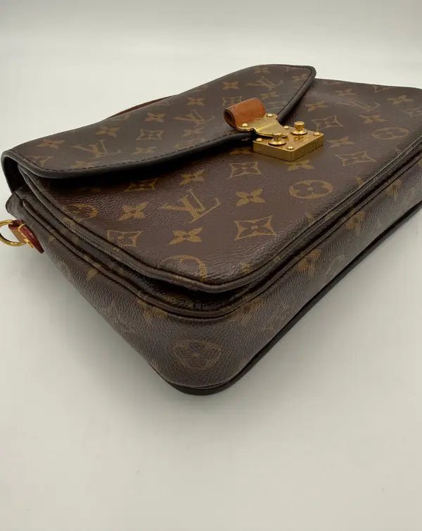 Louis Vuitton Metis Monogram Handbag - Hamxi